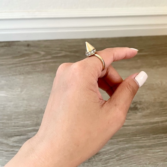 Gold rhinestone point ring 6/6.5 - Picture 4 of 5